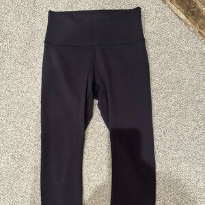 Lululemon Black Wonder Under Cropped Seamless Leggings Size 6
